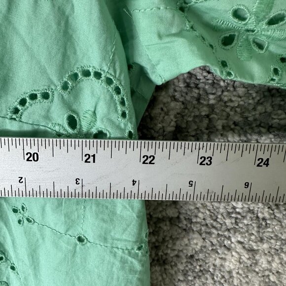 Talbots Shirt Womens Petite Large Green Eyelet Split Neck Scallop Hem Boho - Picture 3 of 7